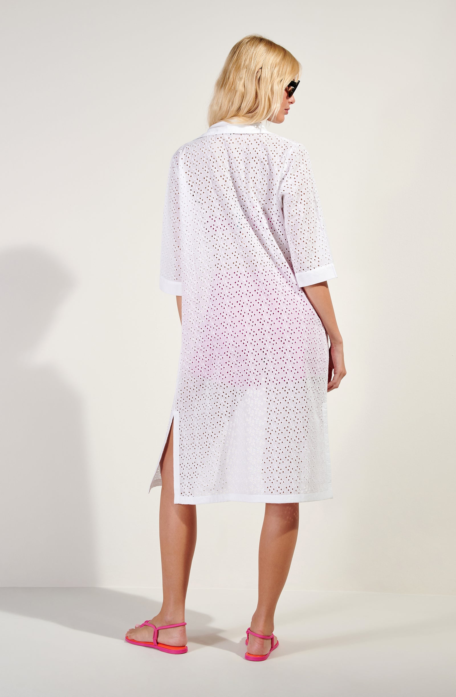 pain-de-sucre-capu-robe-chemise-broderie-anglaise-blanc image 2