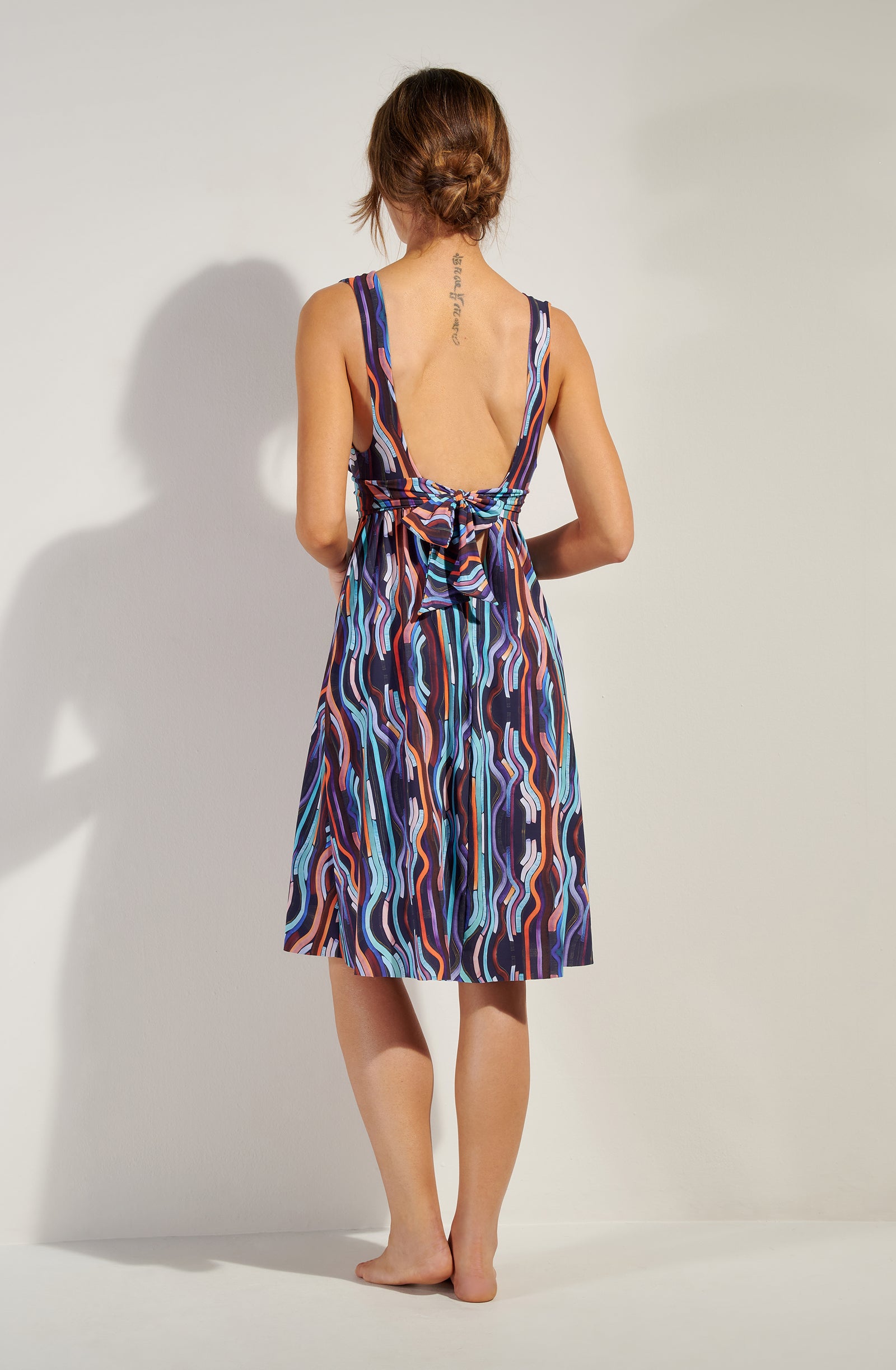 pain-de-sucre-roma-n-on-robe-mi-longue-ample-sans-manches-en-voile-l-ger image 2