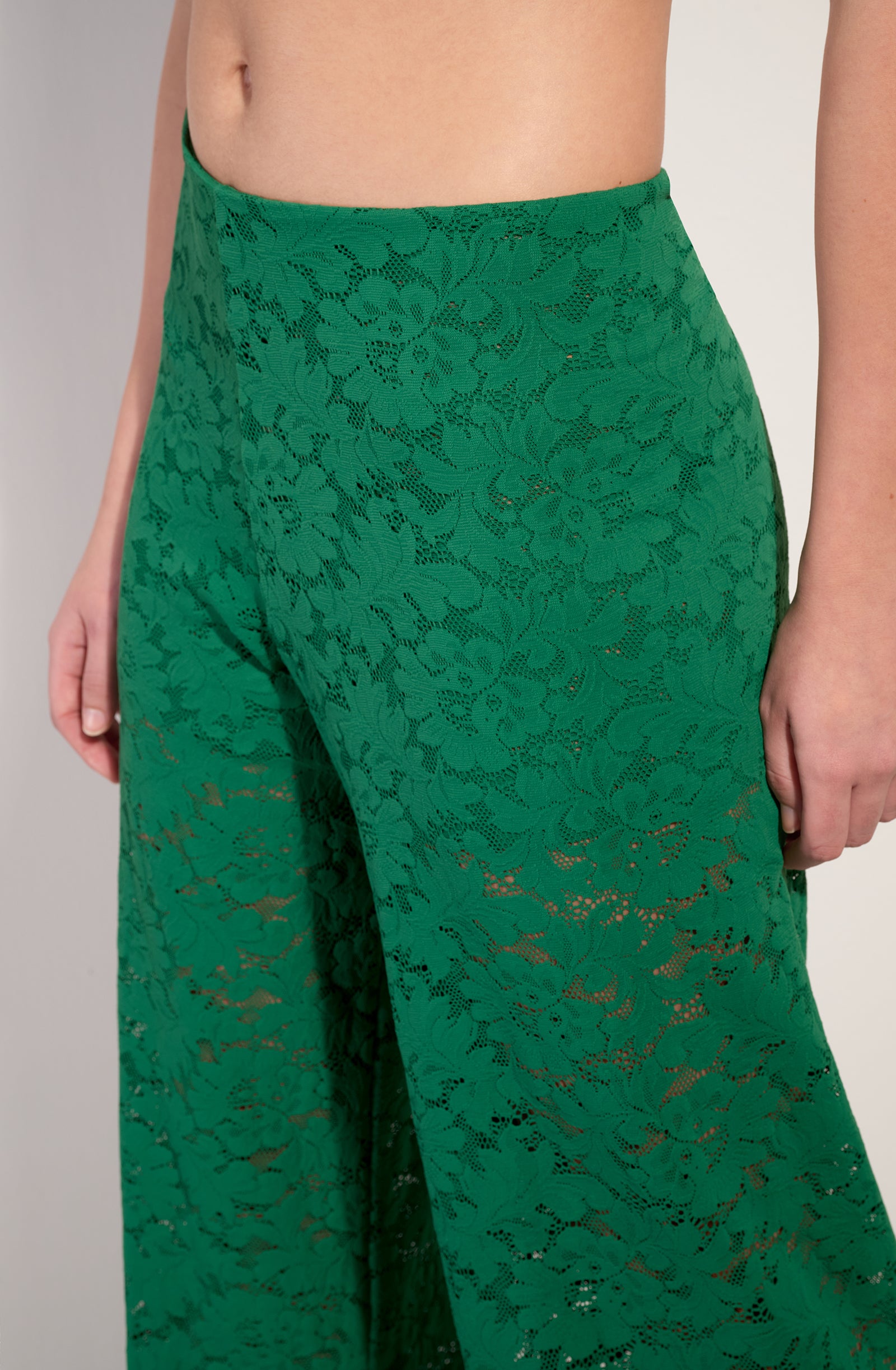 pain-de-sucre-paco-jade-pantalon-ample-en-dentelle-taille-haute image 4