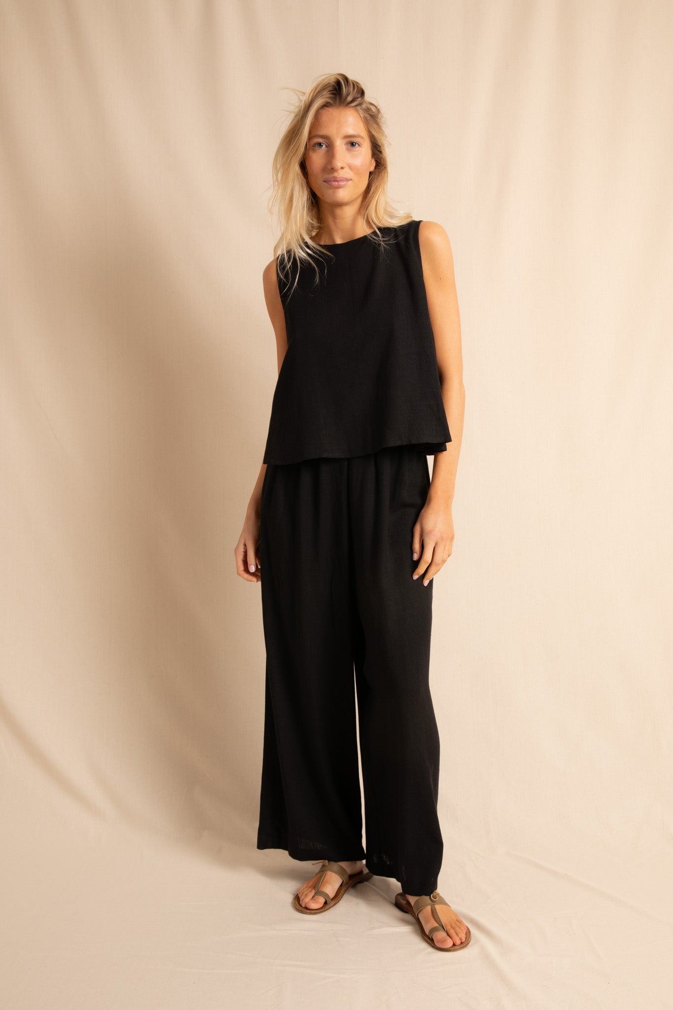 anja-paris-le-palazzo-pantalon-fluide-vas-noir image 5