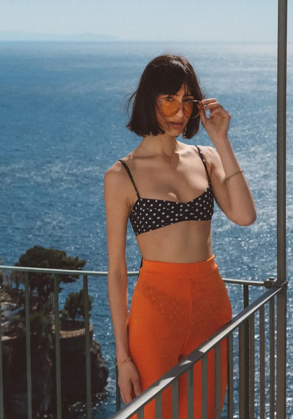 luz-collections-haut-amalfi-haut-de-maillot-balconnet-noir-pois-blanc-upf-50-eco image 1