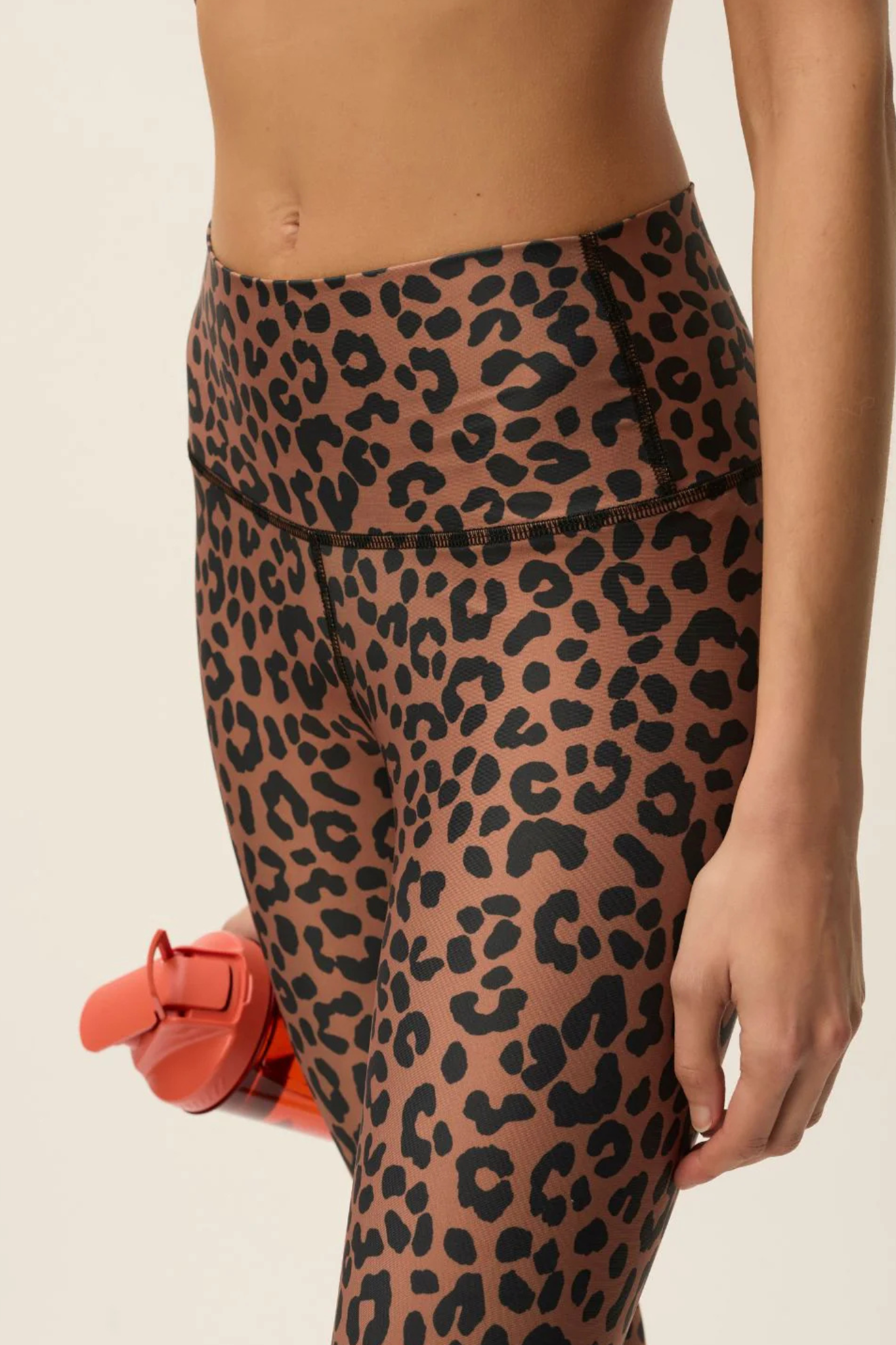 luz-collections-legging-jasmin-imprim-l-opard-luz-x-des-petits-hauts image 4