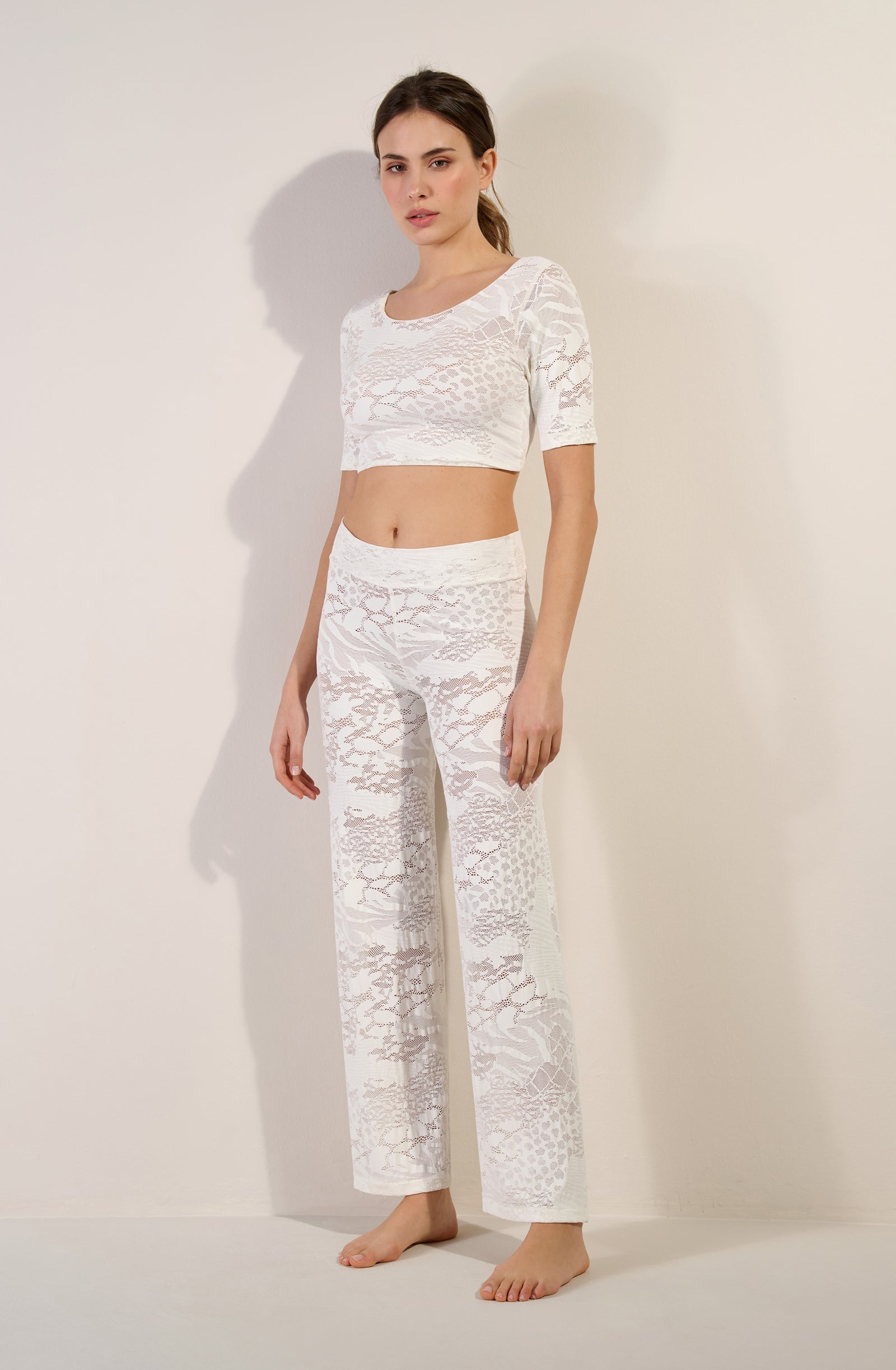 pain-de-sucre-pooja-pantalon-large-en-dentelle-fran-aise-cume image 1