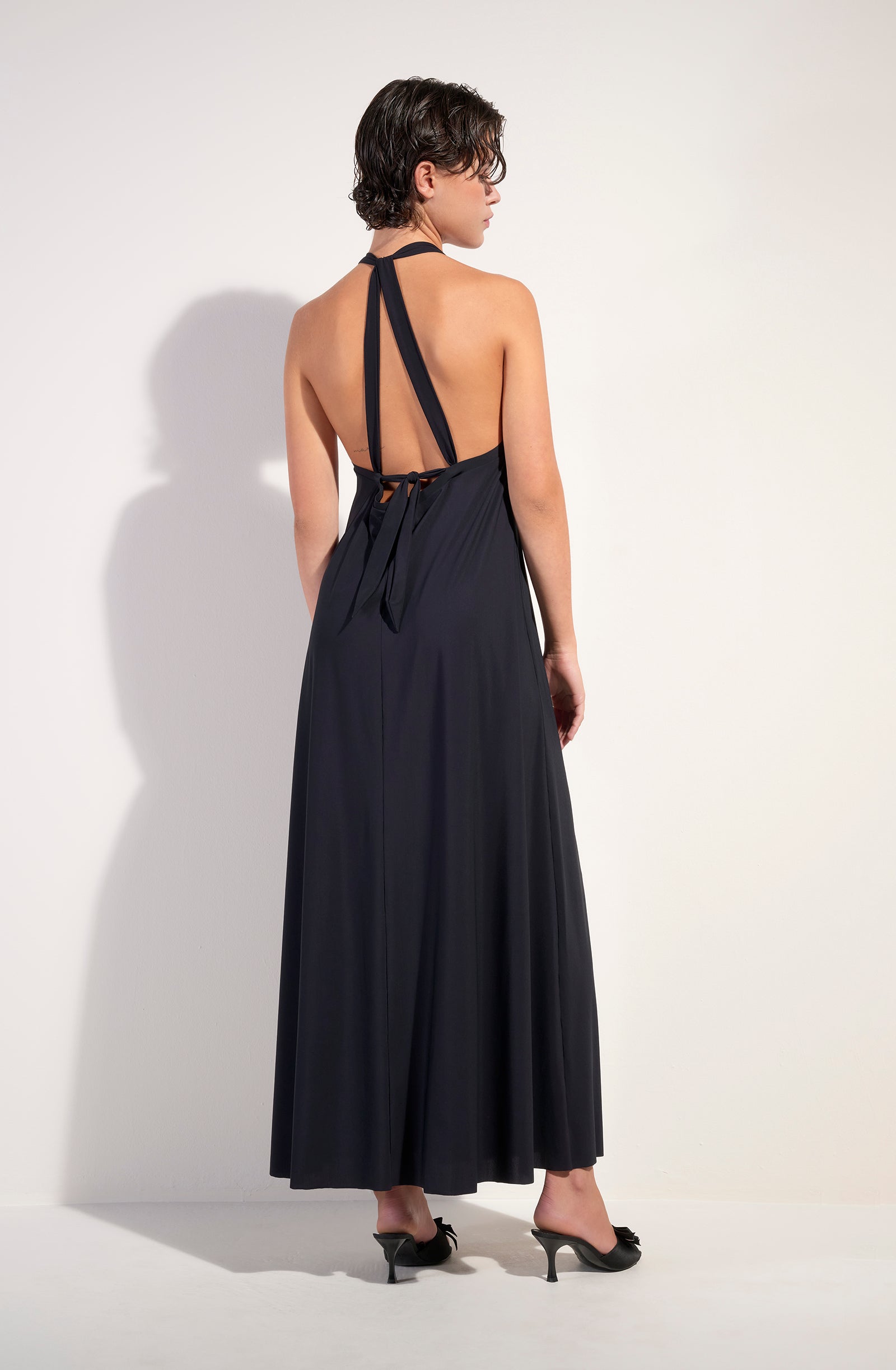pain-de-sucre-licie-robe-longue-dos-nu-noire-en-voile-extensible image 5