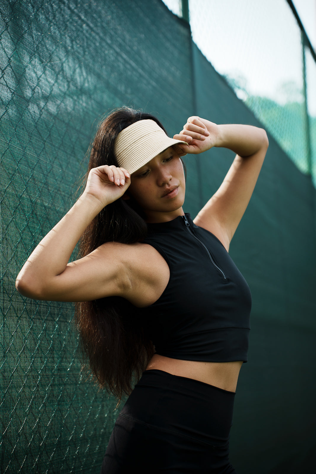 luz-collections-nolwenn-brassi-re-de-sport-noire-fermeture-clair-devant-maintien image 2