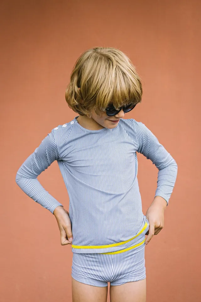 les-ultraviolettes-pirate-t-shirt-anti-uv-enfant-manches-longues-summer-in-biarr image 1