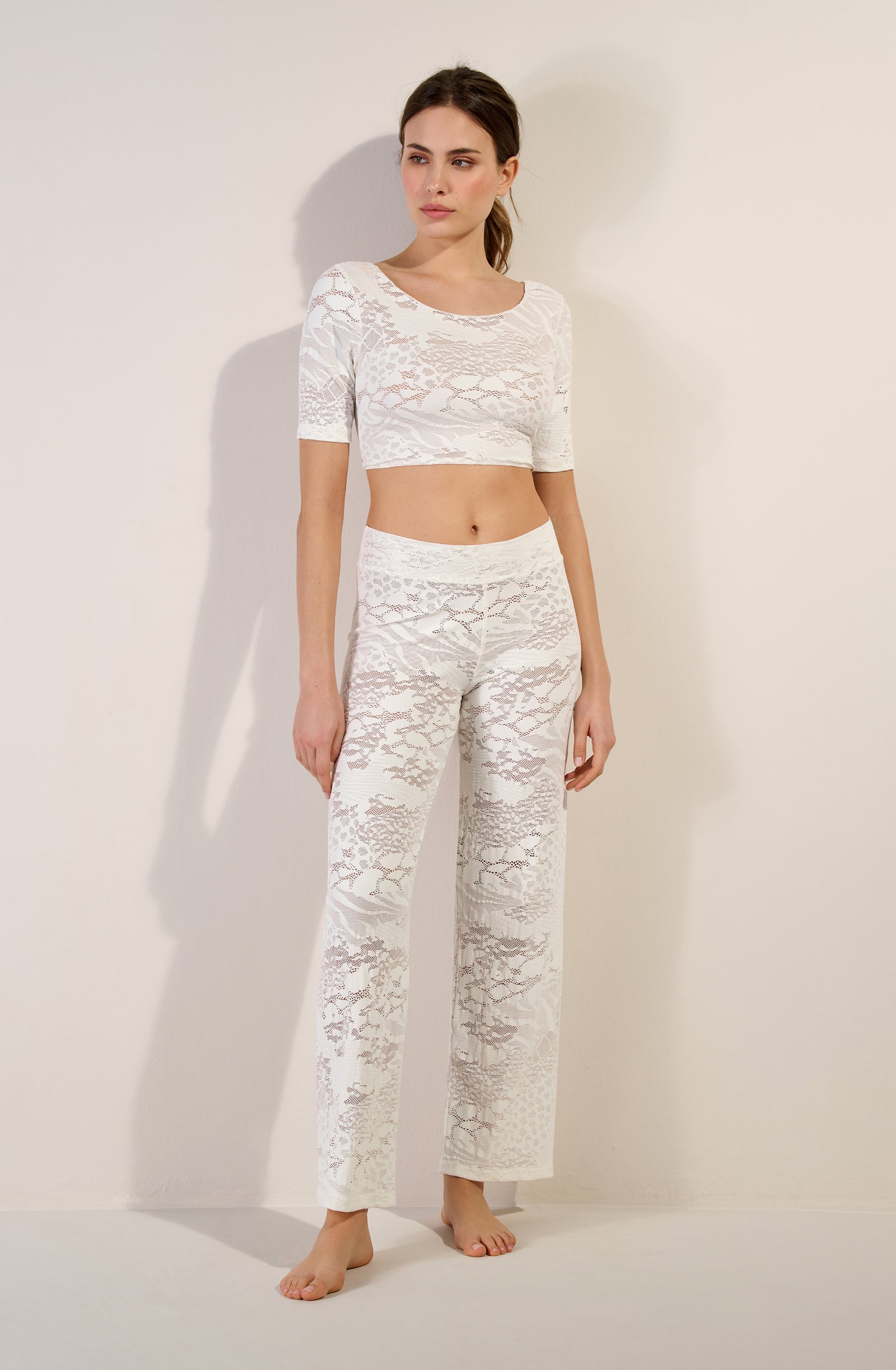 pain-de-sucre-pooja-pantalon-large-en-dentelle-fran-aise-cume image 3