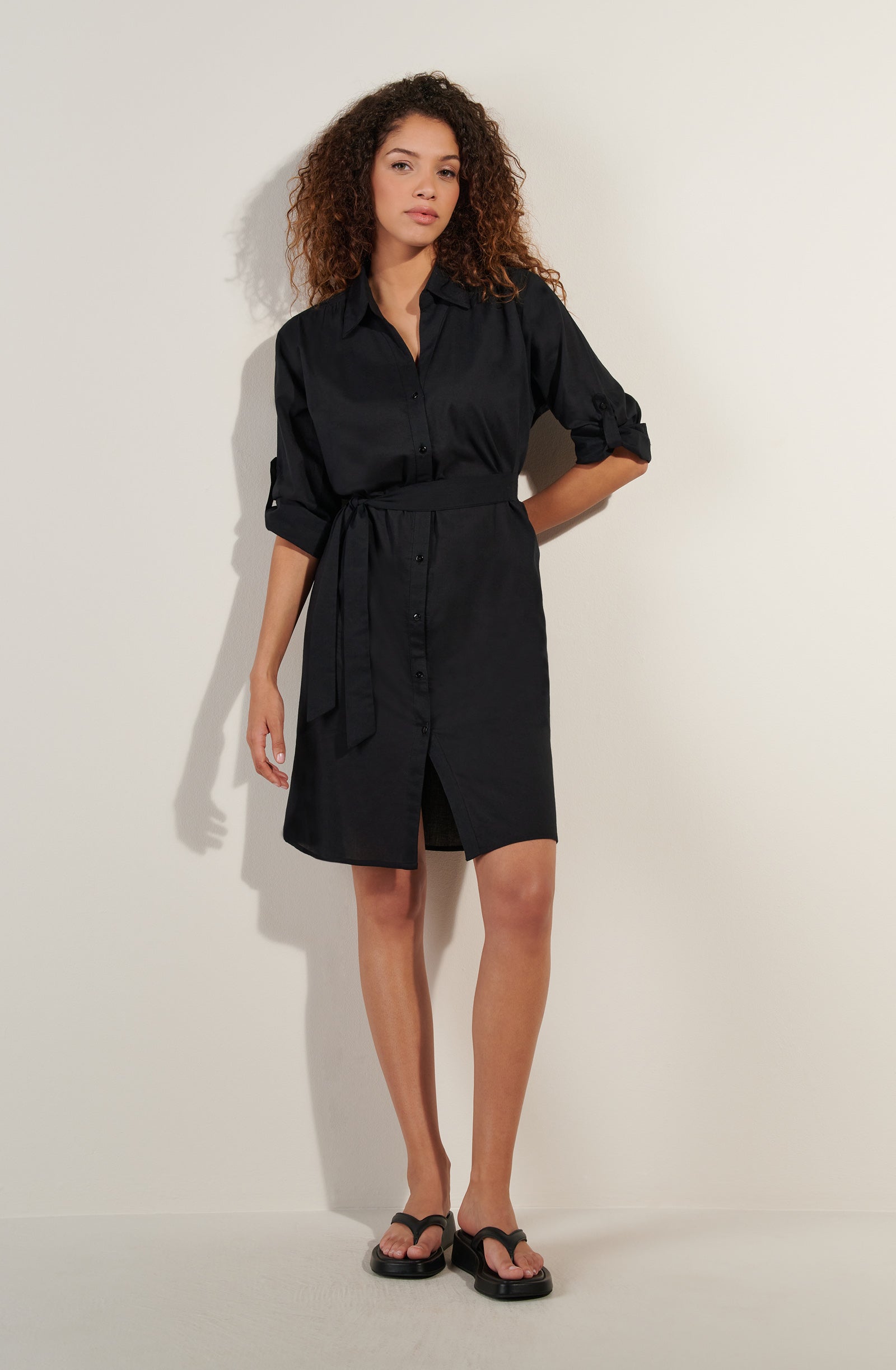 pain-de-sucre-cassandre-robe-chemise-noir image 1