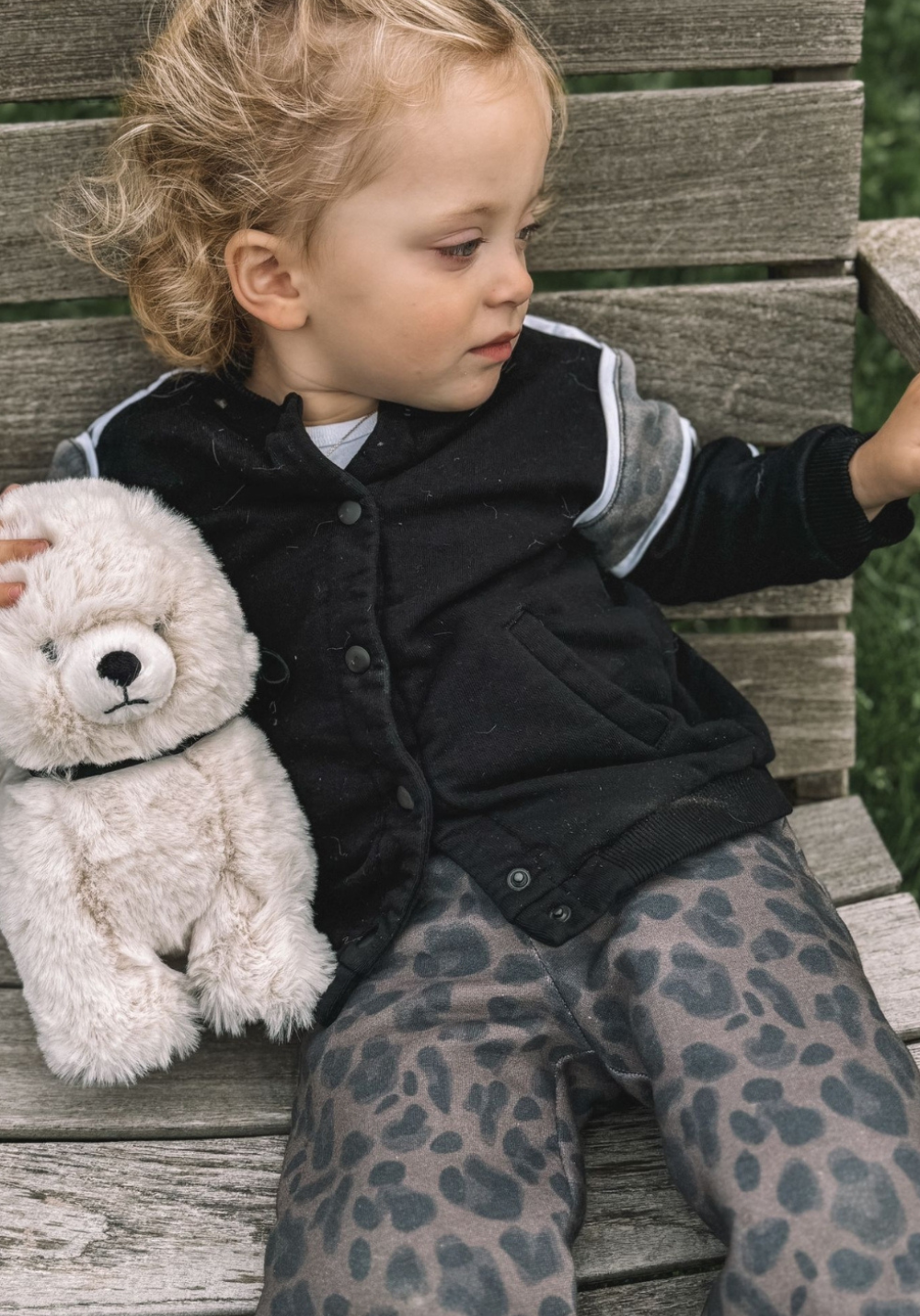 luz-collections-vahena-kids-bomber-enfant-noir-l-opard-et-blanc-pressions-coton- image 2