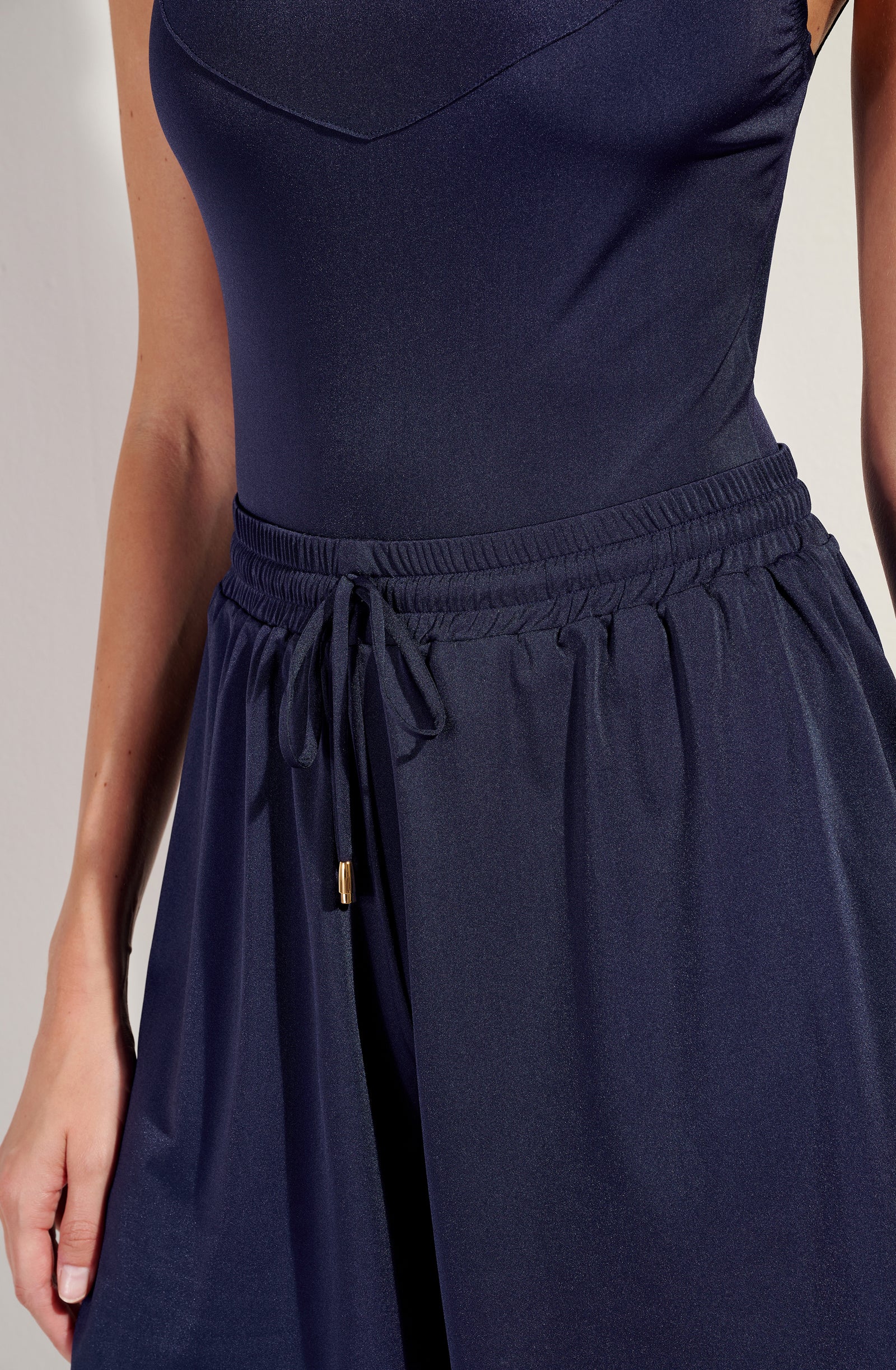 pain-de-sucre-ilona-navy-short-fluide-taille-lastiqu-e image 4