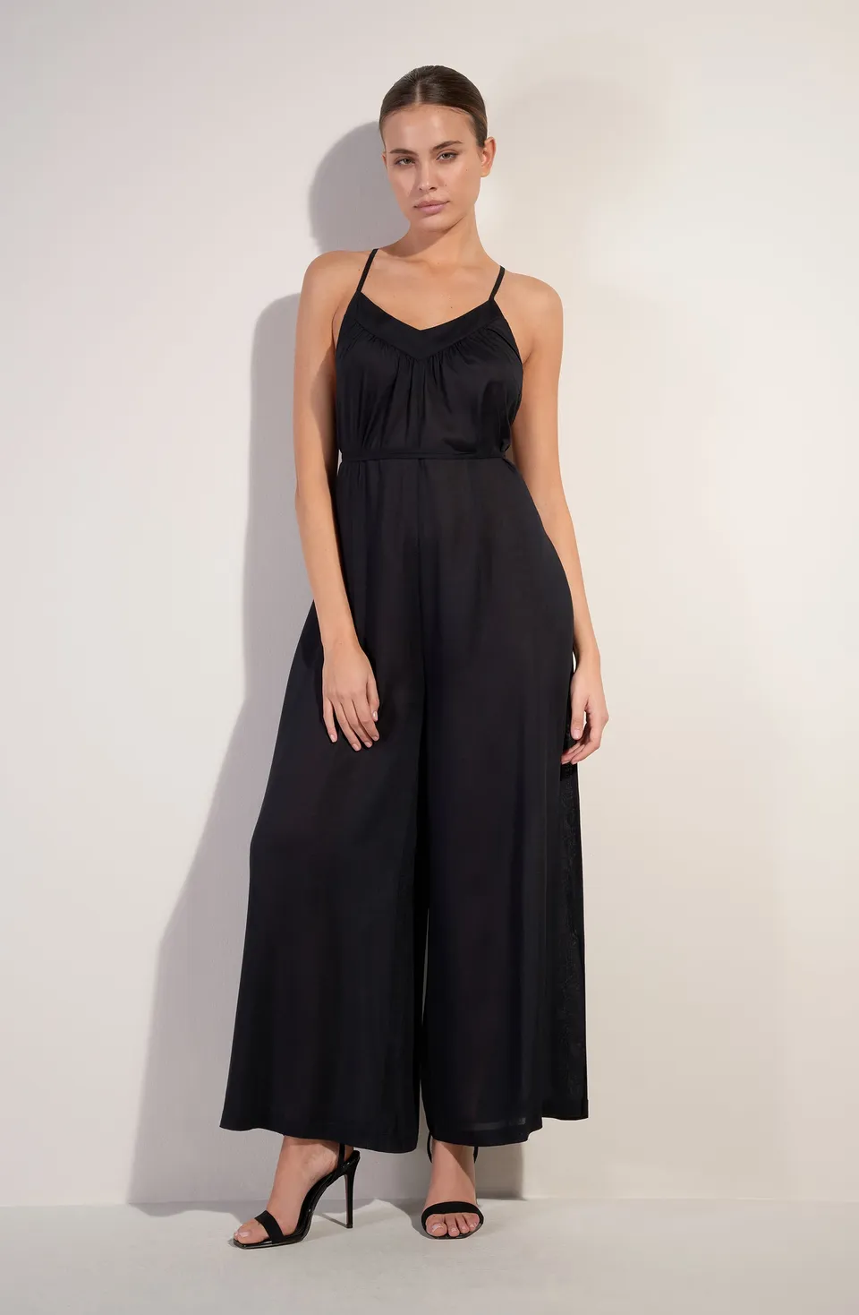 pain-de-sucre-vera-combinaison-pantalon-large-en-modal-noir image 1