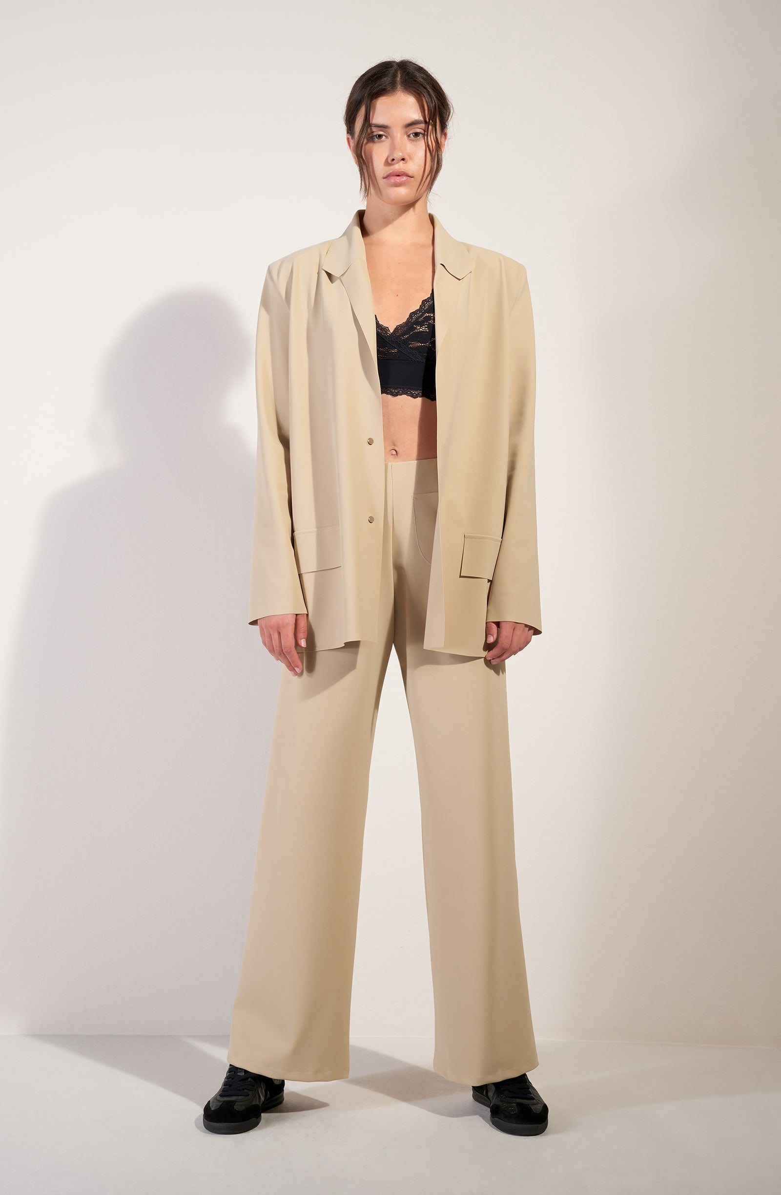 pain-de-sucre-blake-blazer-oversize-en-bonded-paulettes-int-gr-es-sable image 4