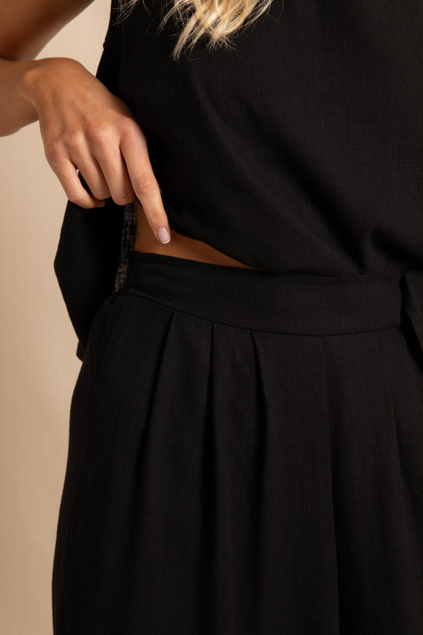 anja-paris-le-palazzo-pantalon-fluide-vas-noir image 4
