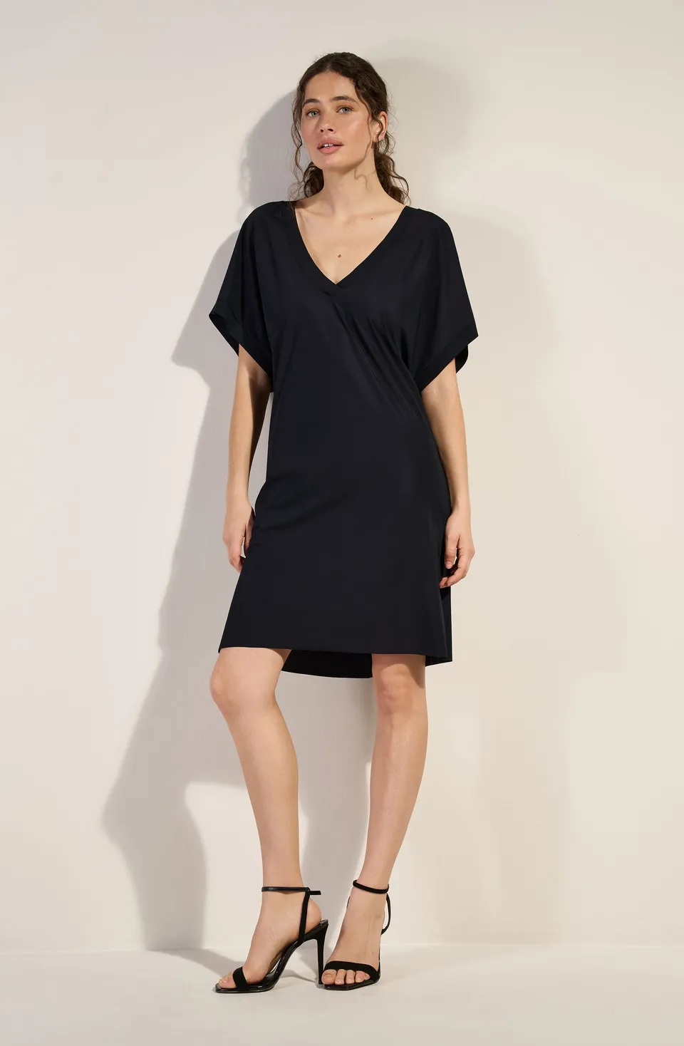 pain-de-sucre-pretty-tunique-ample-en-voile-lycra-noir image 1